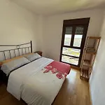 Calido Apartamento Con Piscina Y Garaje