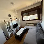 Calido Apartamento Con Piscina Y Garaje