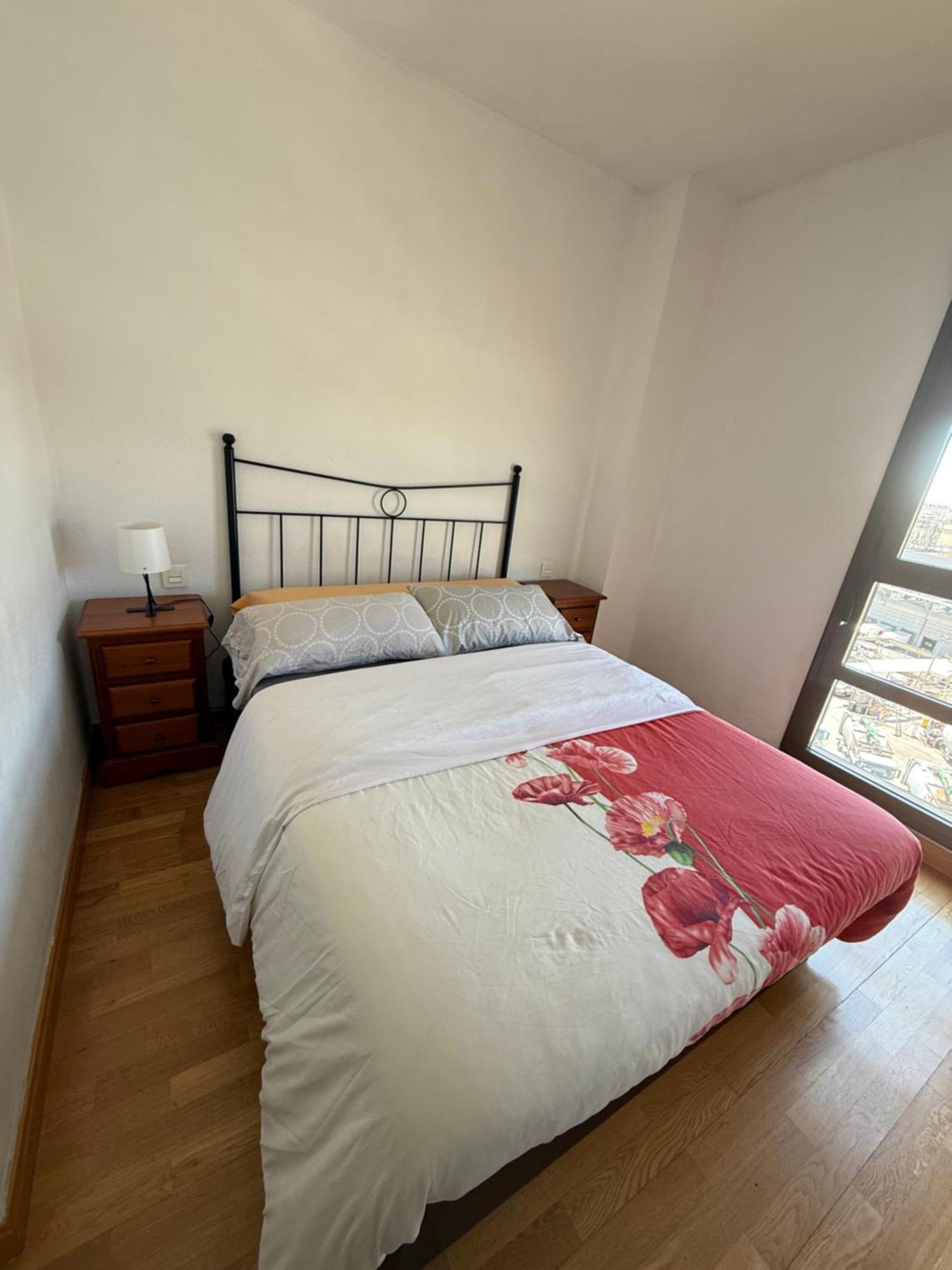 Apartamento Calido Con Piscina Y Garaje *